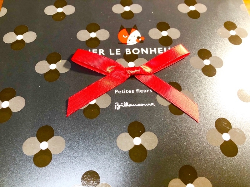 LIER LE BONHEURチョコレートのパッケージを撮った写真