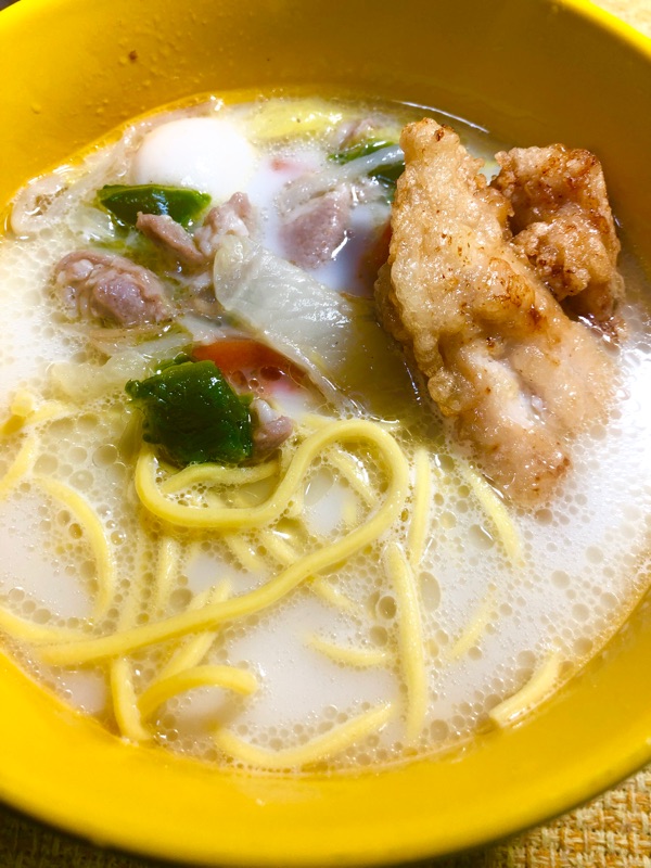 低糖質白鶏湯ラーメンを撮った写真