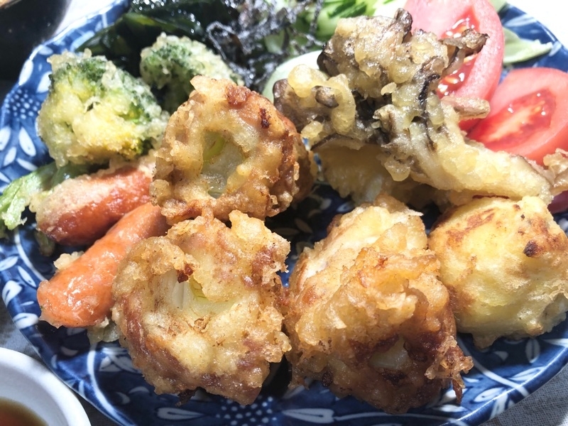 天ぷらの盛り合わせを撮った写真