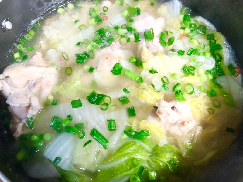 鶏手羽元の白菜スープ煮を撮った写真