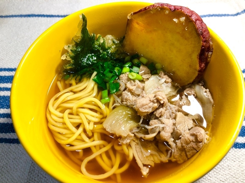 低糖質麺の牛肉煮込み芋天ラーメンを撮った写真