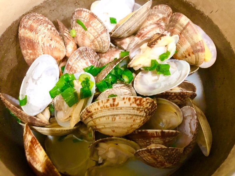 アサリのバター酒蒸しを撮った写真