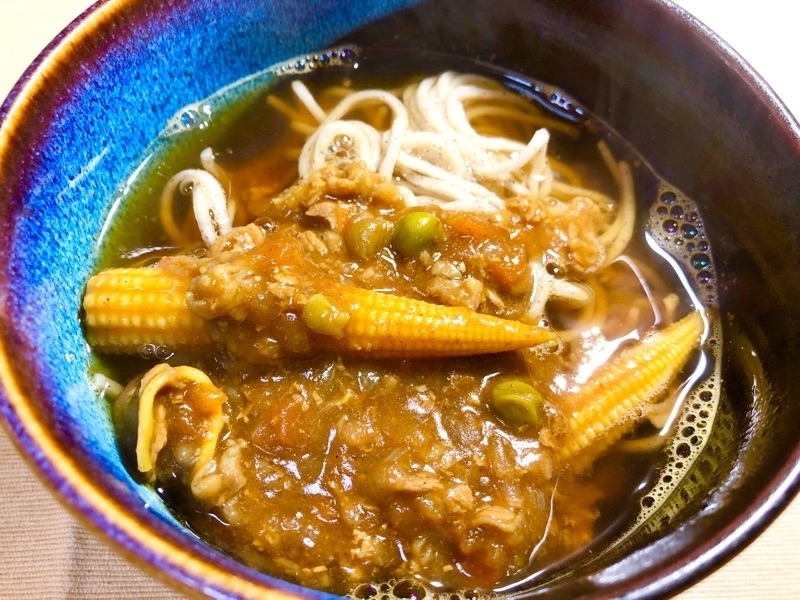 低糖質麺のカレーそばを撮った写真
