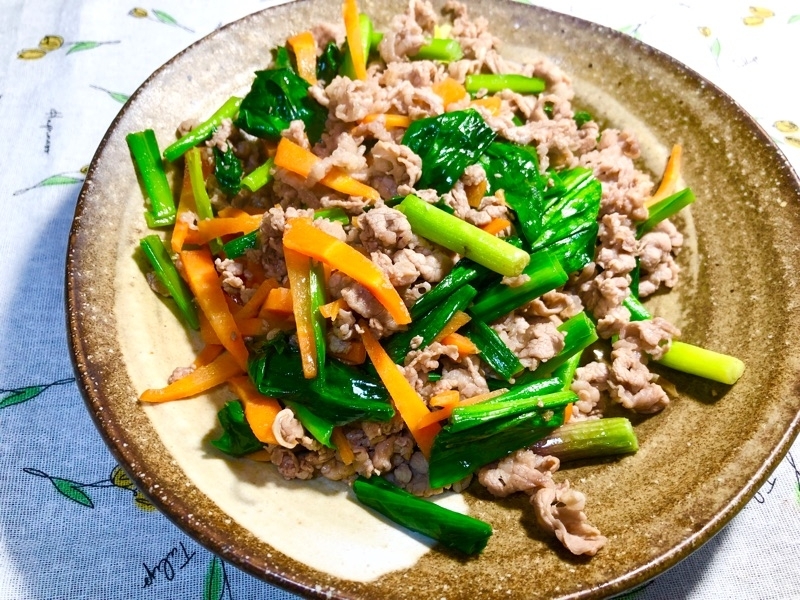 牛肉の炒めものを撮った写真