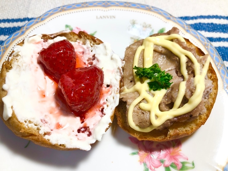 ブランパンの肉カナッペを撮った写真