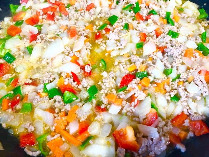 キーマカレー具材を煮ているところを撮った写真