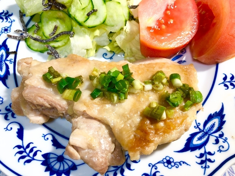 ネギ塩だれのチキンソテーを撮った写真