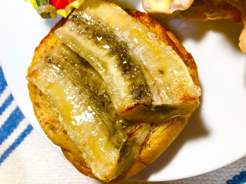 ブランパンの焼きバナナカナッペを撮った写真