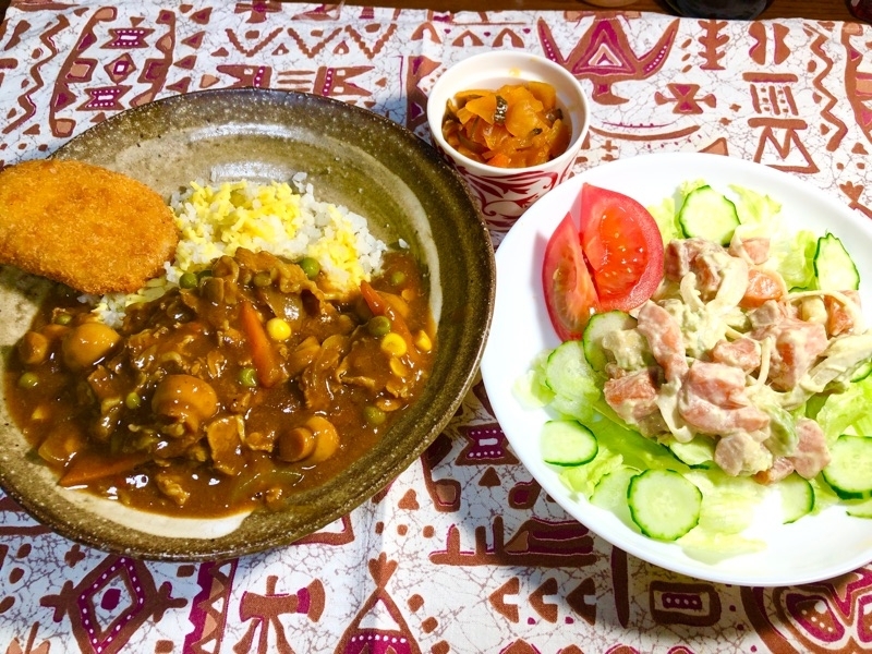 カリフラワーライスのビーフカレーの夕食を撮った写真