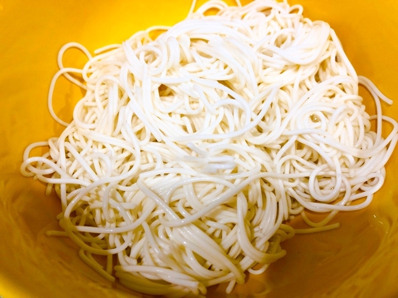 とうふそうめんの水を切って撮った写真