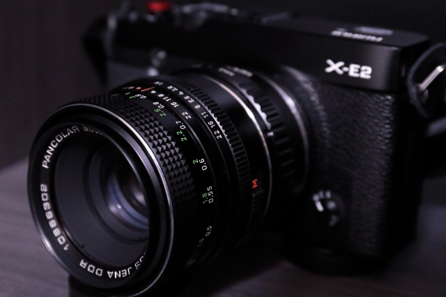 THE 上質レンズ : CARL ZEISS JENA PANCOLAR 50mm F1.8 - Living