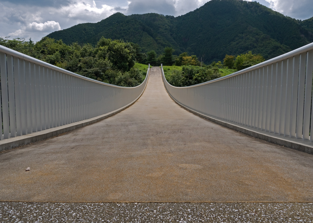 奥津湖　浮島橋