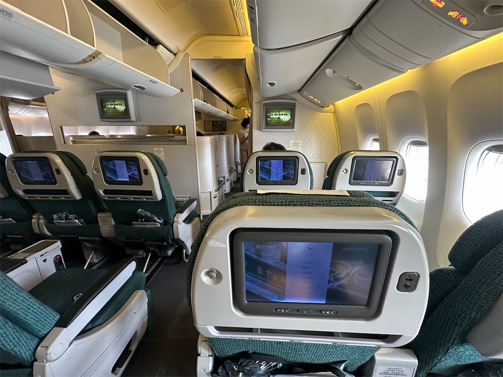 キャセイパシフィック航空】台北（桃園）→香港 ボーイング777-300型機