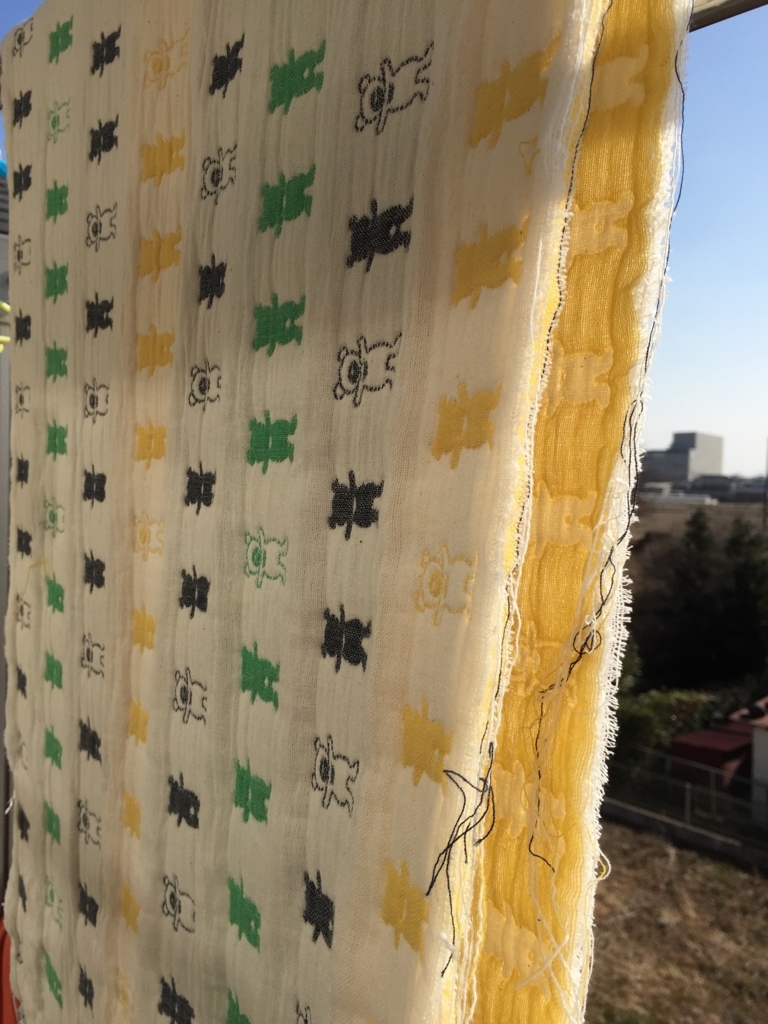 ベビースタイに使うガーゼ生地を水通しする方法 編むひと 縫うひと