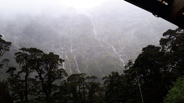 f:id:KimAiZero:20200609021539j:plain:h150:left