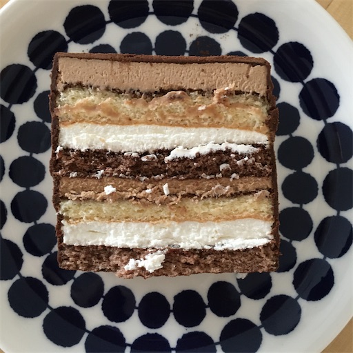 わたしのご褒美ケーキ 長崎石畳ショコラ ネオクラシッククローバー 晴れ女のわがままジャーニー 人生も旅も