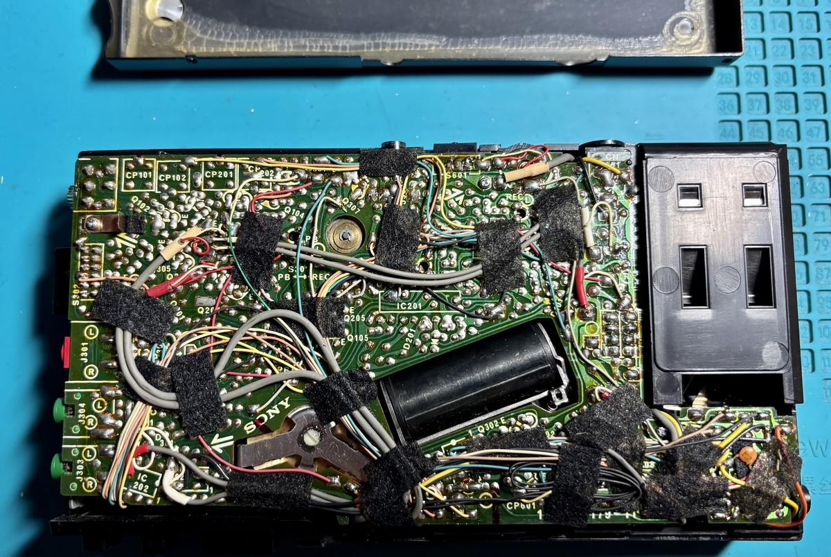 SONY WM-D6 Walkman 動作未確認　ジャンク SONY WALKMAN PROFESSIONAL WM-D6 の修理 - Decca Decolaがお嫁入り