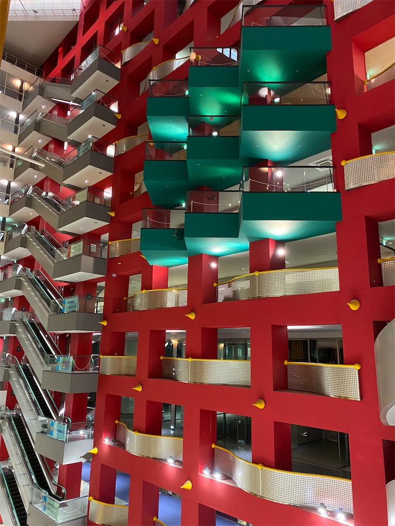 大阪南港にある 面白い建物 大阪気ままガイド 定番から穴場まで実際に行ってみた