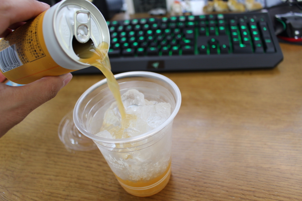 これからの季節にピッタリ ローソンの新商品アイスシトラスティーを飲んでみたぞっ こうでありたい