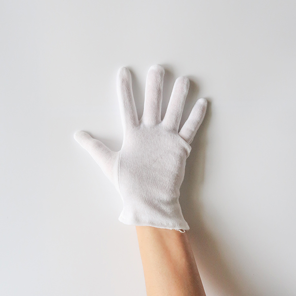 ダイソーの ナイトケア手袋 と白十字の 綿手袋 は何が違うのか テノヒラ