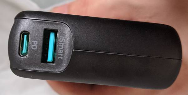 モバイルバッテリー（上面）