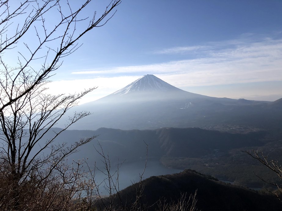 登山】マイナーながらも絶景広がる「鬼ヶ岳」に登り富士山を撮りまくっ