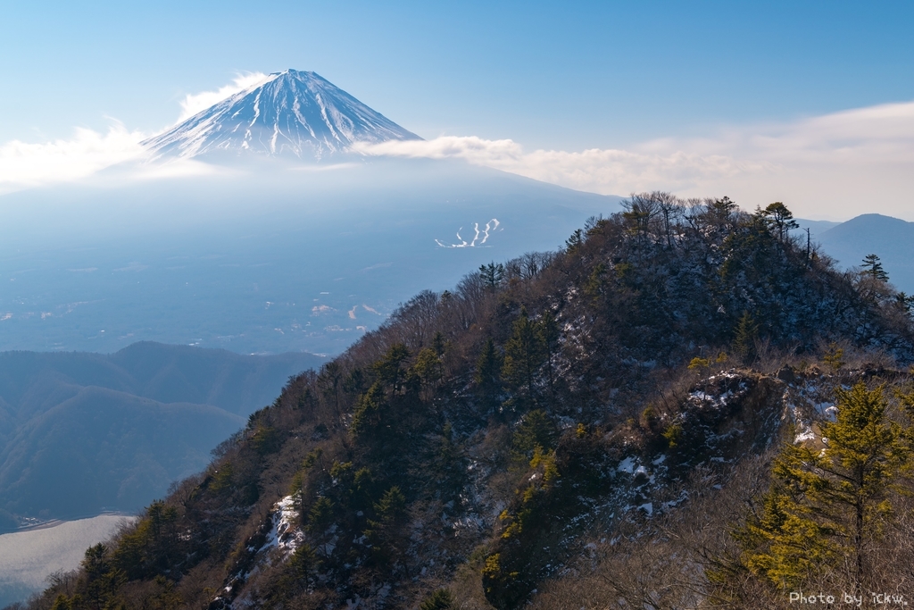 登山】マイナーながらも絶景広がる「鬼ヶ岳」に登り富士山を撮りまくっ