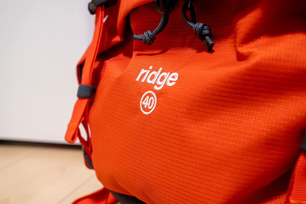 登山道具】日帰り登山用に「カリマー リッジ40」を買いました - FTR