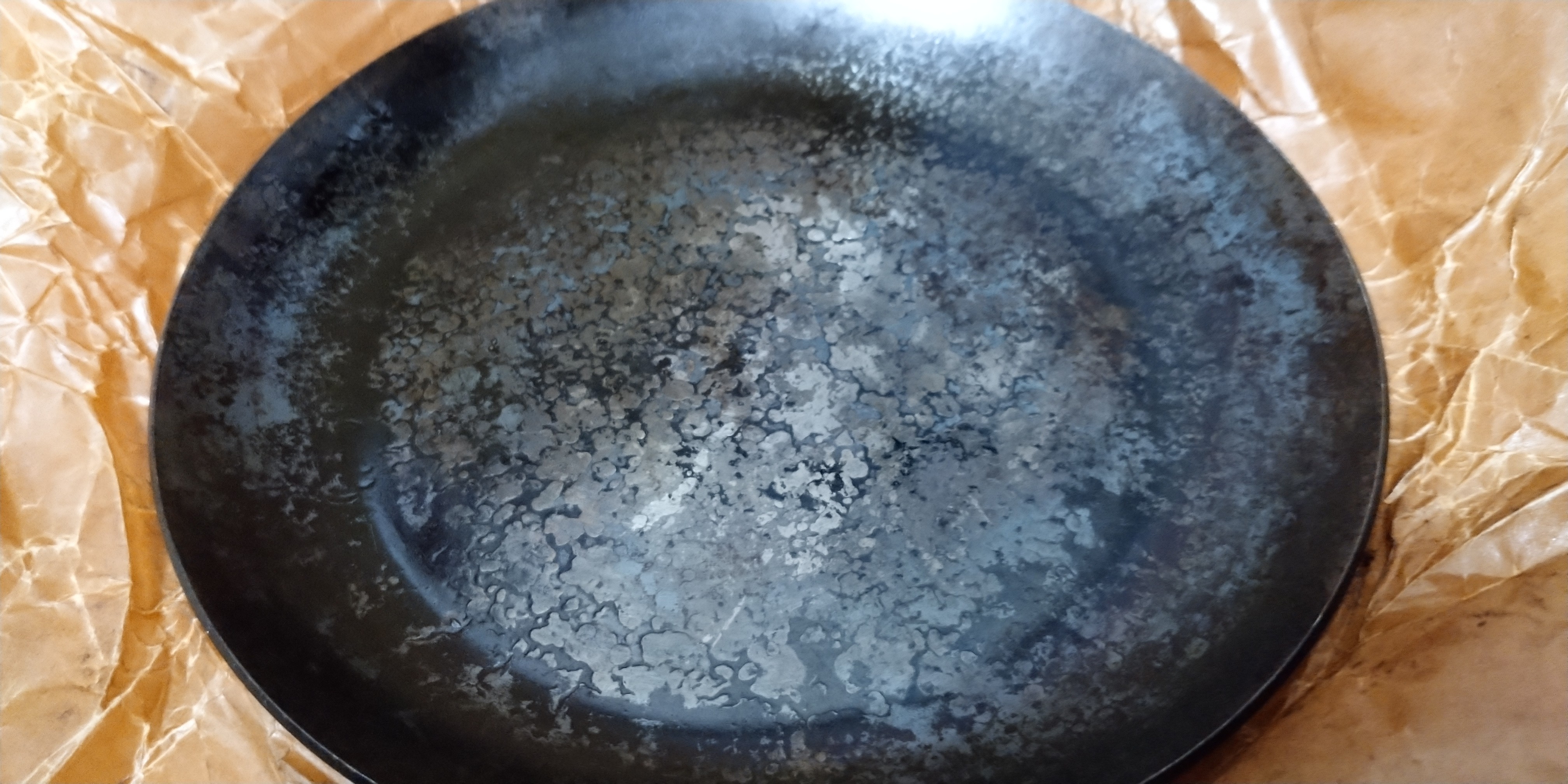 槙塚鉄工所フライパンディッシュは、焚火料理を楽しくしてくれる最高の ...