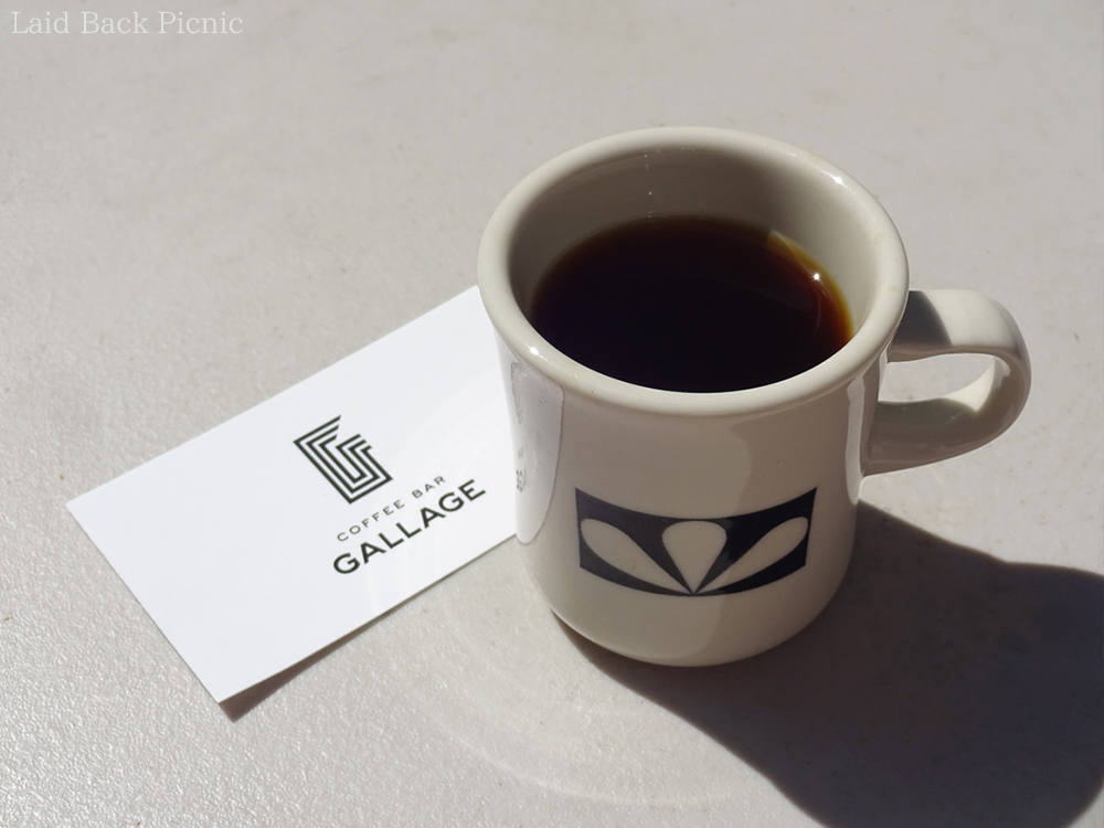 ミニマグに入ったコーヒー