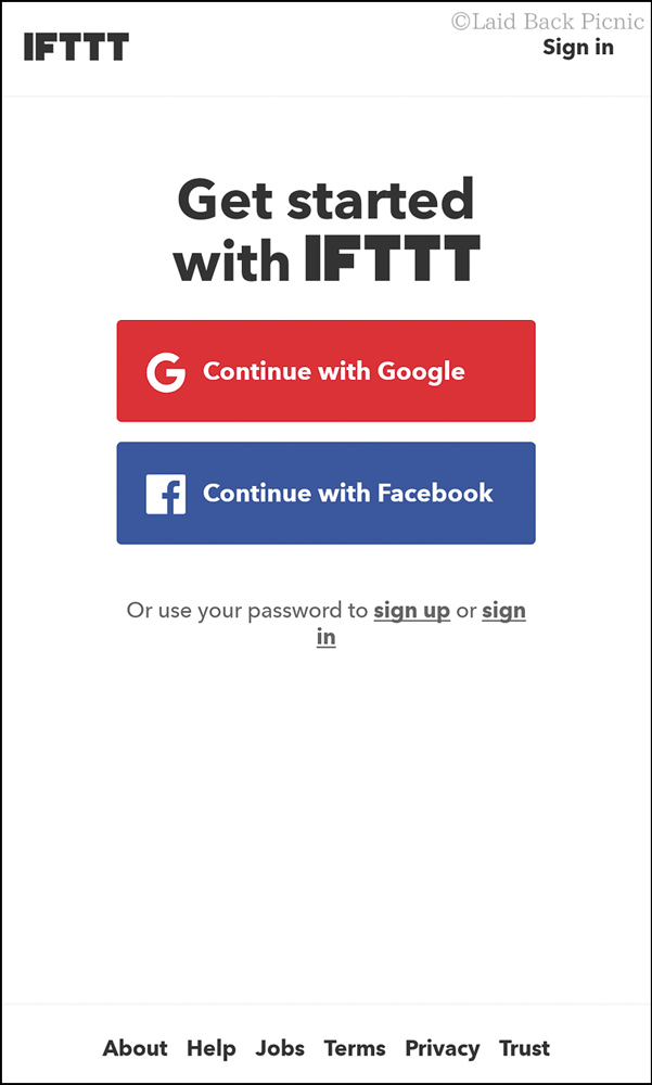 大きくGoogleと、Facebookのアカウント