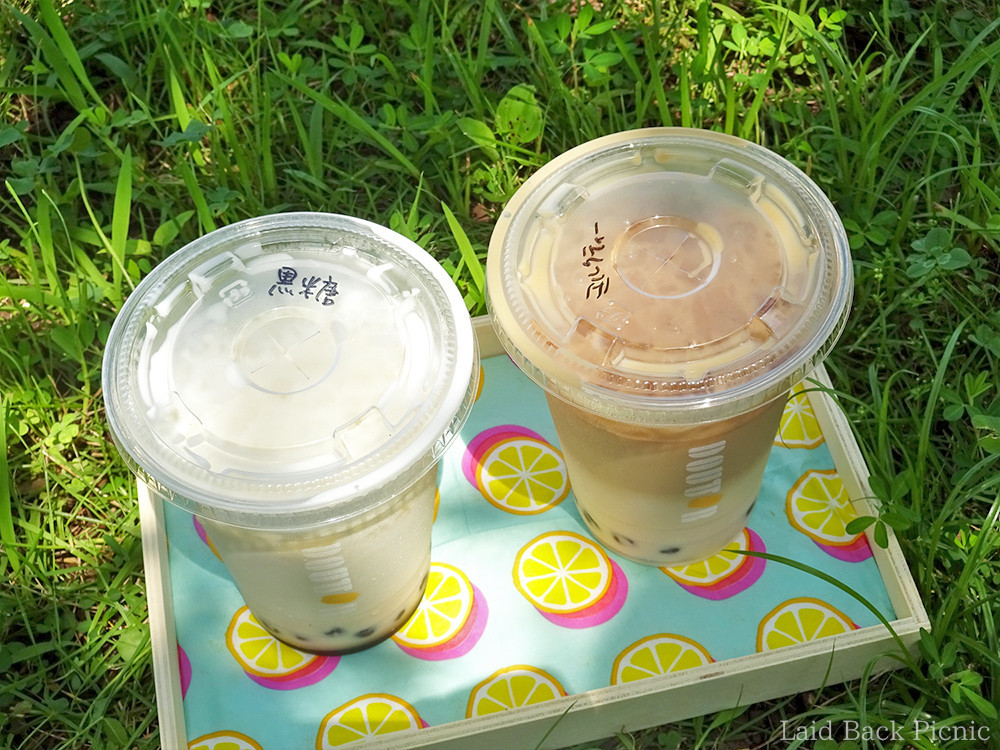 黒糖とミルクティーと書かれている