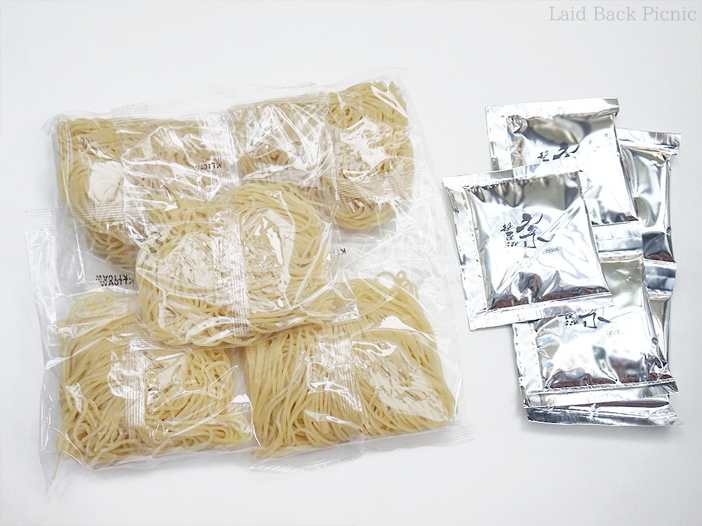 麺5袋と、スープ5袋のセット