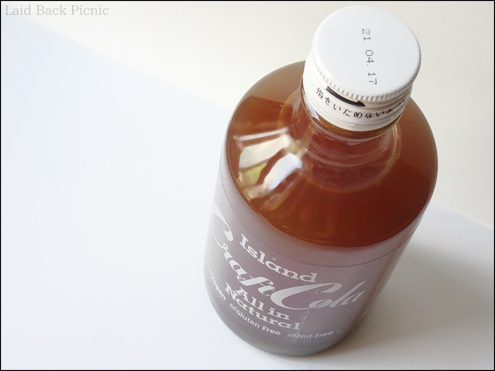 コーラの素はコーヒーよりも薄い色