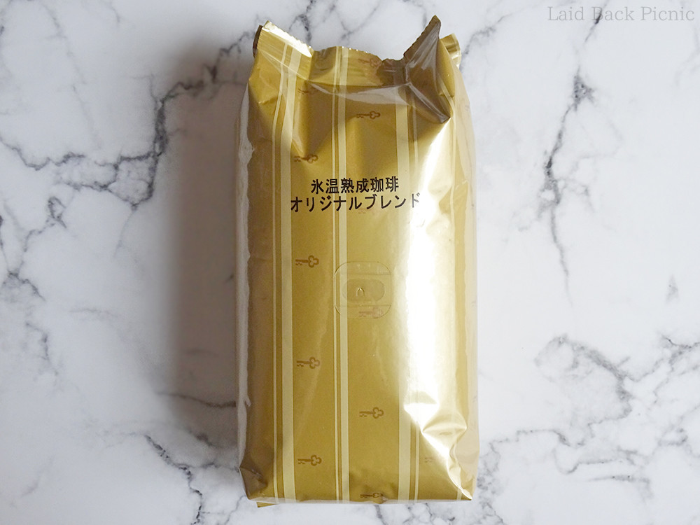 コーヒー豆の名称が印字されている