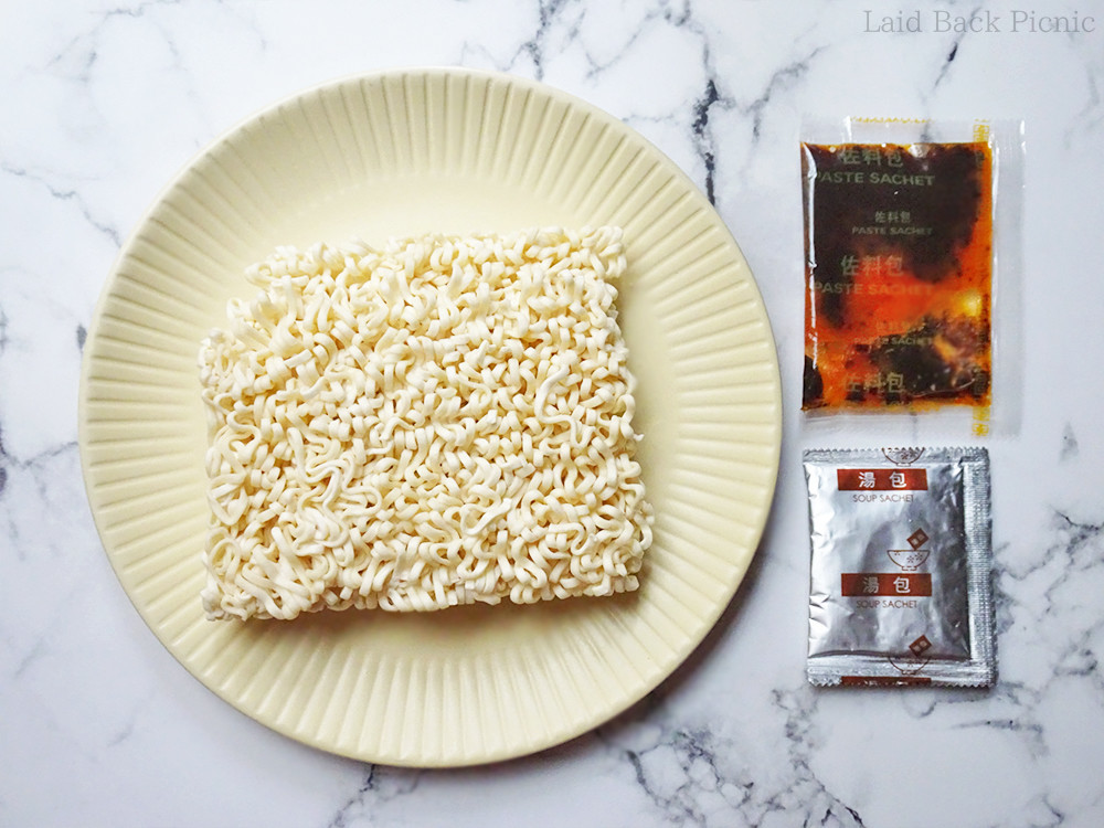 台湾一有名なインスタント麺を汁ありアレンジ 維力 炸醤麺 ウェイリー ジャージャン麺 Kaldi Coffee Farm Laid Back Picnic 台湾一有名なインスタント麺を汁ありアレンジ 維力 炸醤麺 ウェイリー ジャージャン麺 Kaldi Coffee Farm Laid Back Picnic