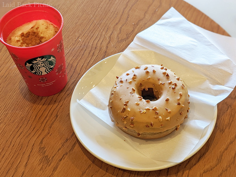 ドーナツ表面はバタースコッチコーティング