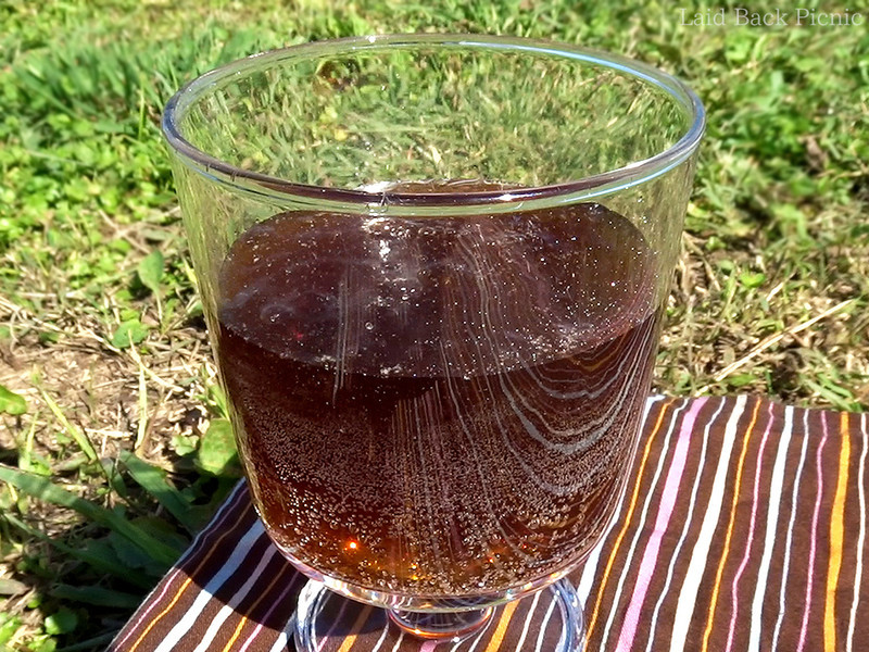 ほんのり透けるようなコーラ色