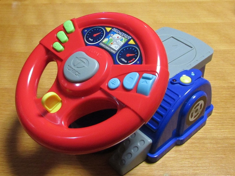 トミカのテレビゲーム機、トミカカーナビドライブを遊んだよ 