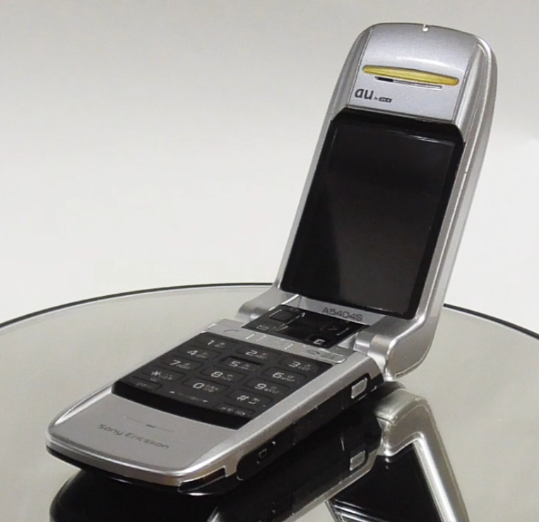 auガラケー ソニーエリクソンA5404S 久しぶりに起動させてみた