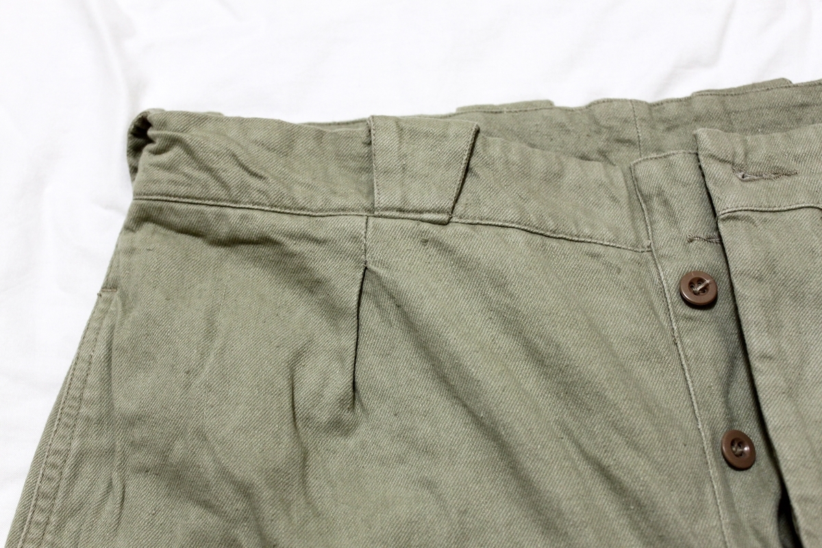 1951 FRENCH ARMY KHAKI CHINO TROUSERS 84M (22) / ヴィンテージ 50s