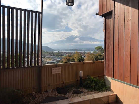 露天風呂から見える富士山