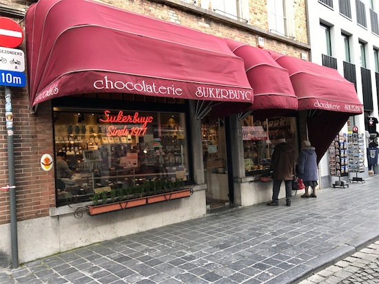 スークルブック店舗の外観