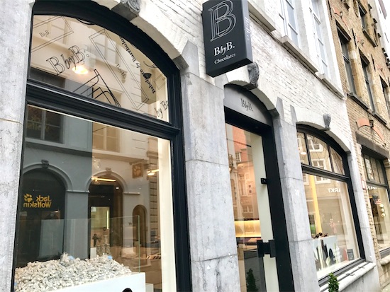 ビー・バイ・ビーの店舗の外観