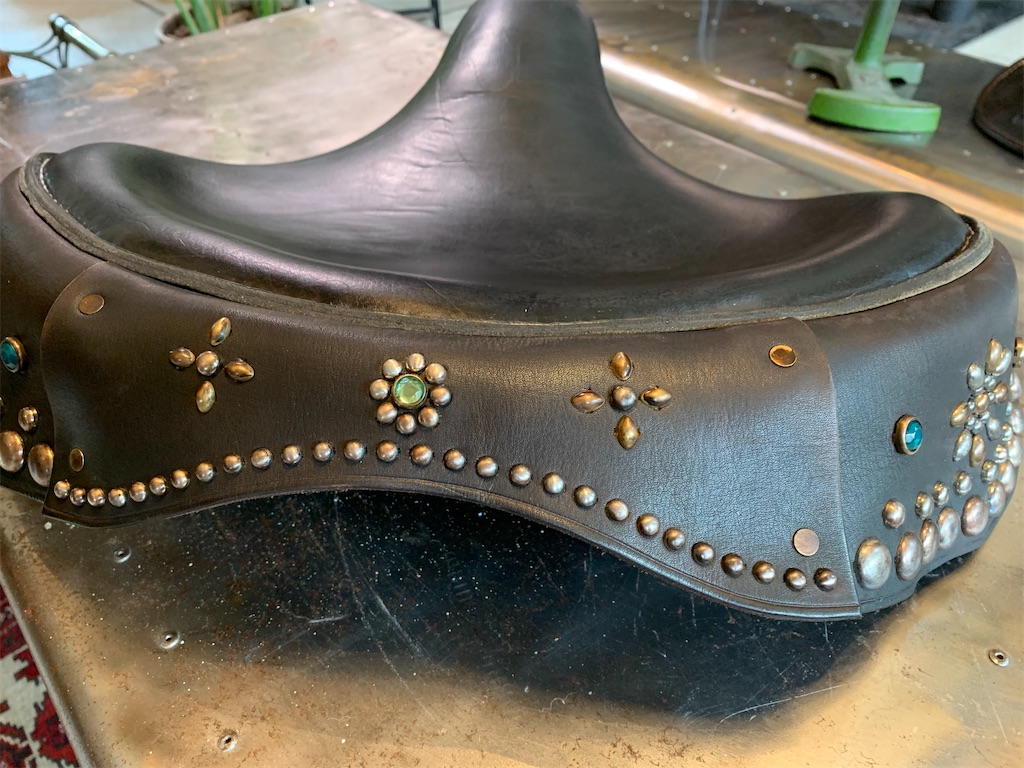 ビンテージハーレーのサドルシートカスタム - Leather Taku's Blog