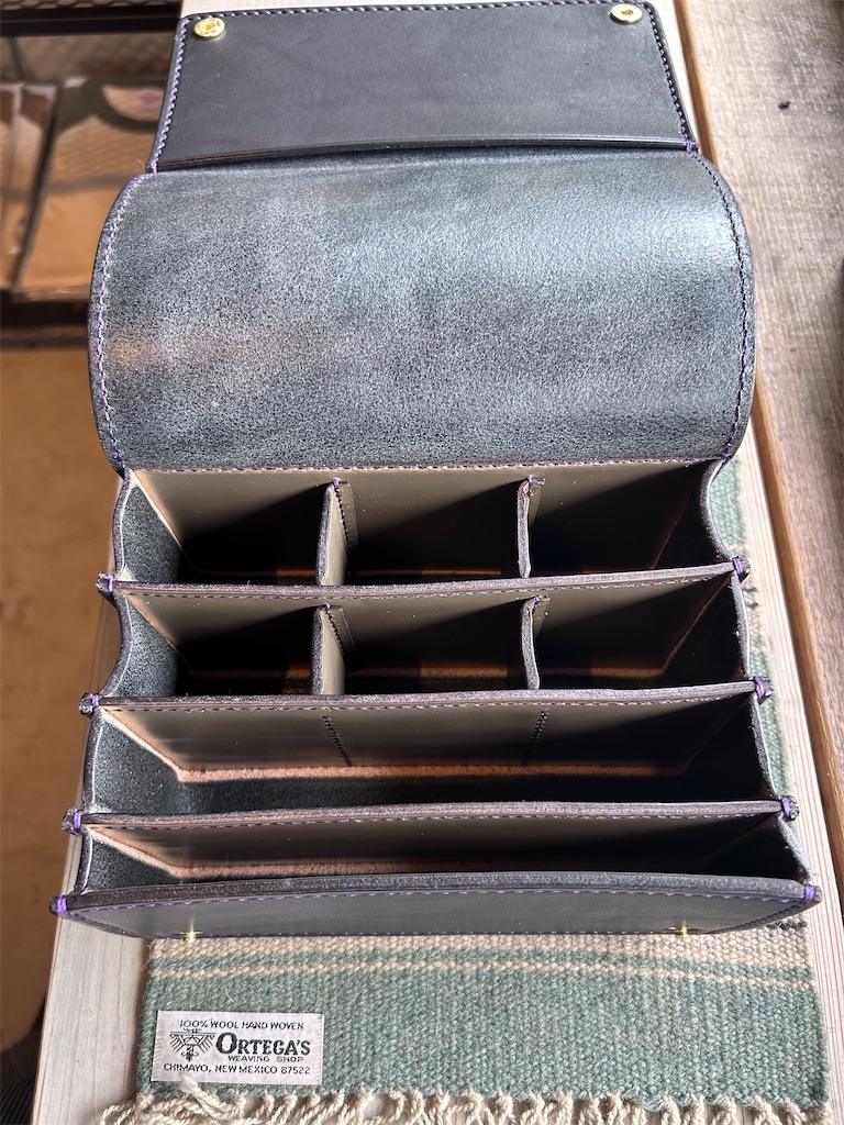 オーダーメイドの釣り銭ケース - Leather Taku's Blog