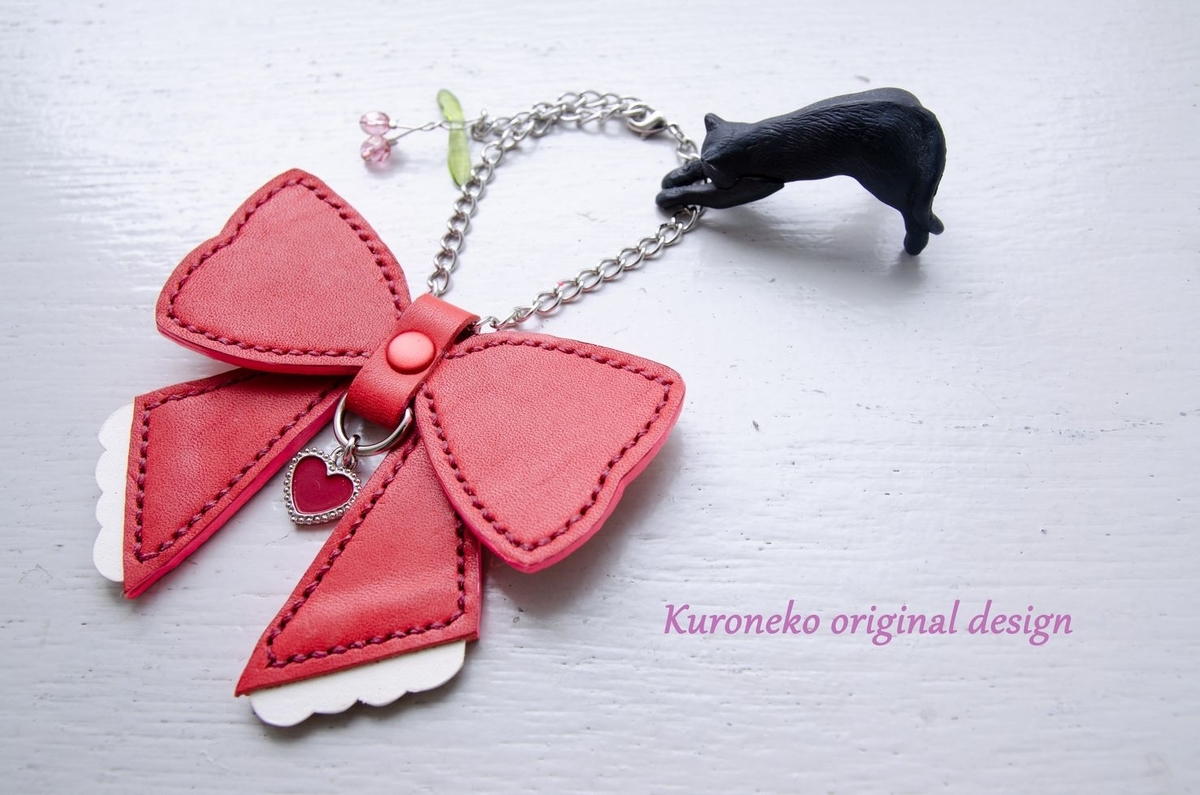 はち‼️甥っ子念入りバッグcharm⭐️黒魔術セット 復活しました】復活製作第一弾 猫乃ちぇりさん モチーフ バッグ