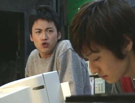 f:id:Leo16:20120812040605j:image:h180:w235