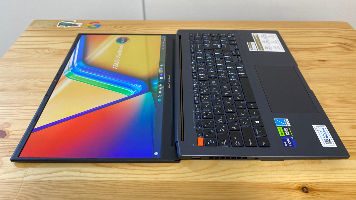 ASUS Vivobook Pro 15 OLED K6502VVはクリエイティブも