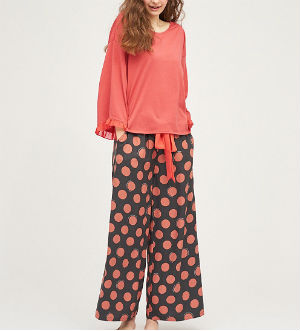 5話 ラブリラン衣装 中村アン 大政絢 片瀬那奈の服やバックのブランドは Fashion Express